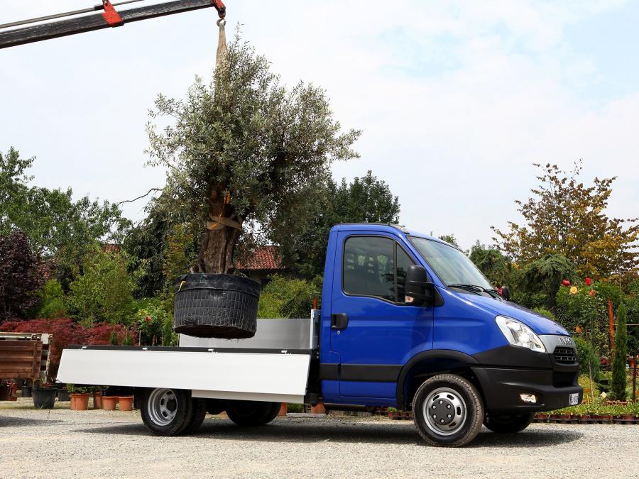  Iveco Daily Chassis Cab 2011 года  (фото 4 из 12)
